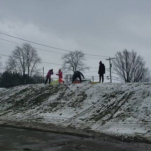 Meet your Posher, Leslie